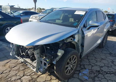 2019 Lexus Nx 300 z USA, uszkodzony, nr VIN JTJYARBZ9K2148782